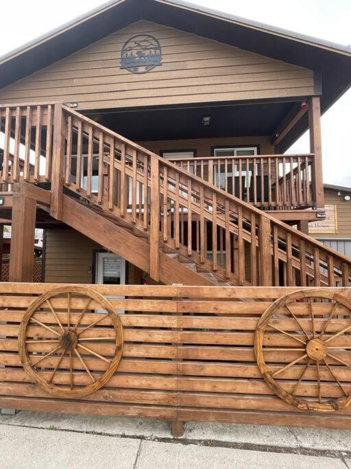 Parkway Yellowstone Guest House #7 Gardiner Extérieur photo