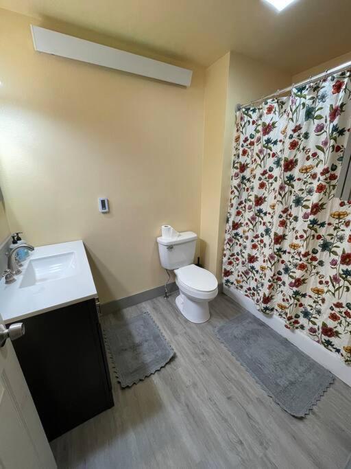 Parkway Yellowstone Guest House #7 Gardiner Extérieur photo