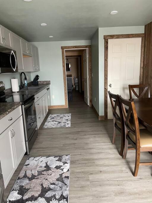 Parkway Yellowstone Guest House #7 Gardiner Extérieur photo